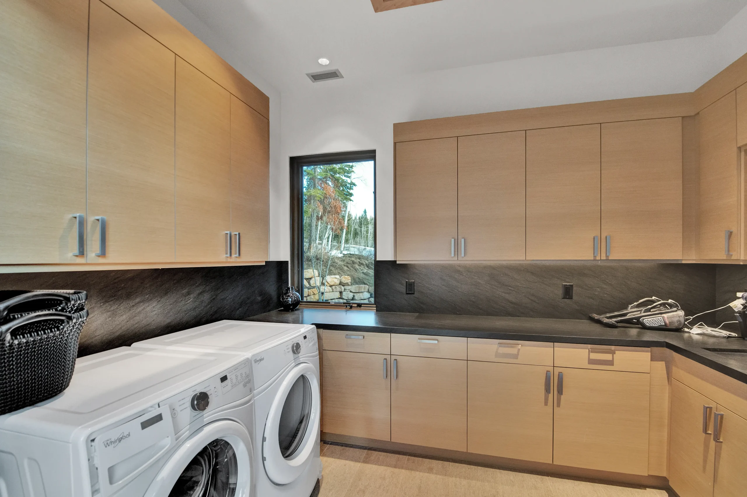 IMC-Interior-Daytime56